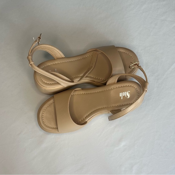 Women's Solid Color Wedge Sandals With Platform And Ankle Strap - Picture 8 of 8